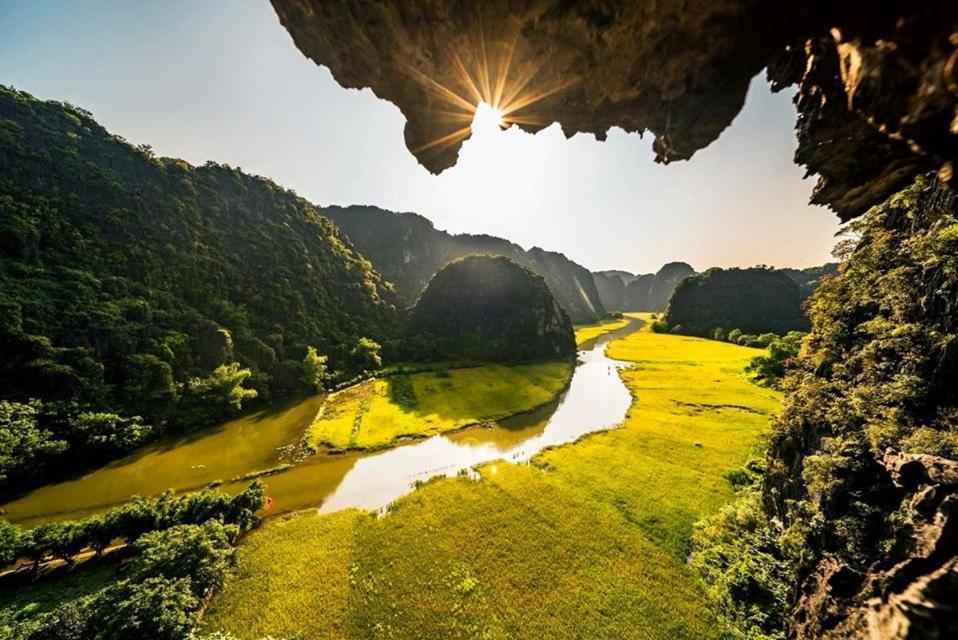 Yen Nhi Hotel Ниньбинь Экстерьер фото